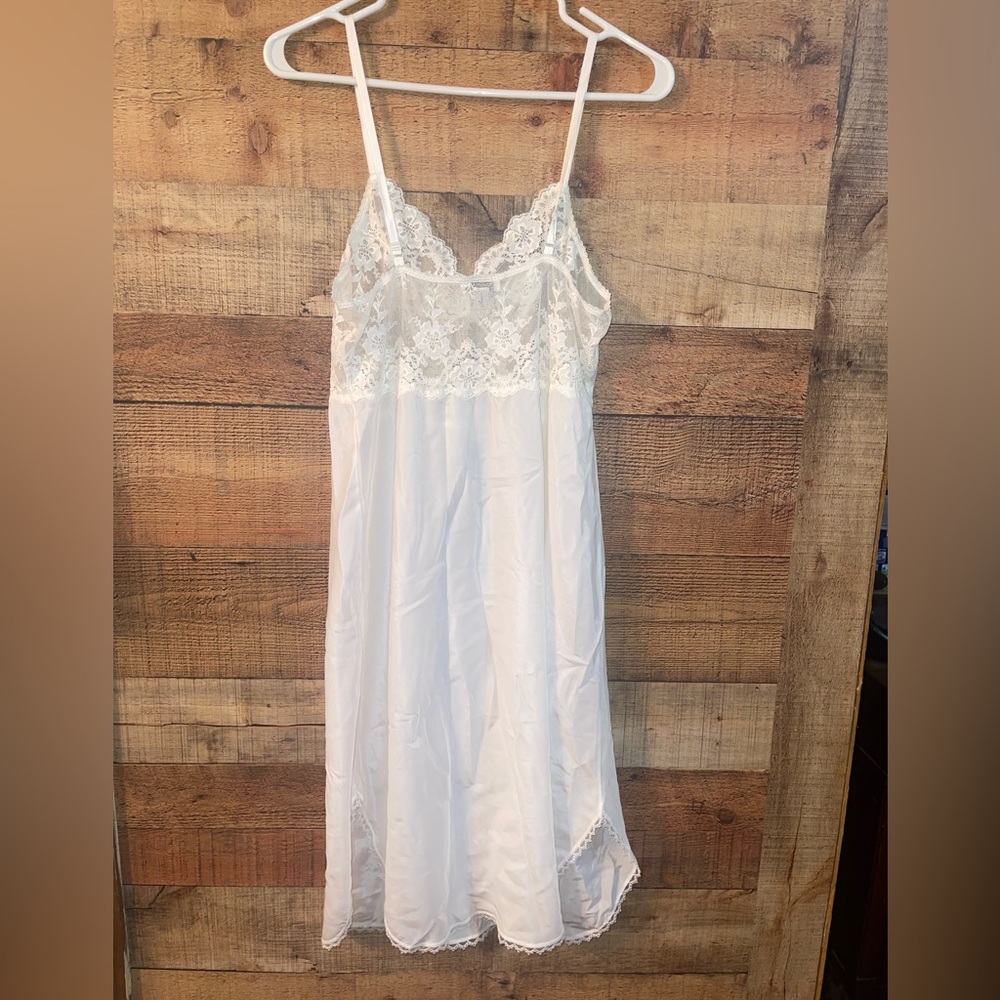 Vintage 90s Christian Dior Saks Fifth Avenue satin and lace slip dress nightie - Picture 2 of 13